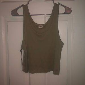 green aritzia tank top